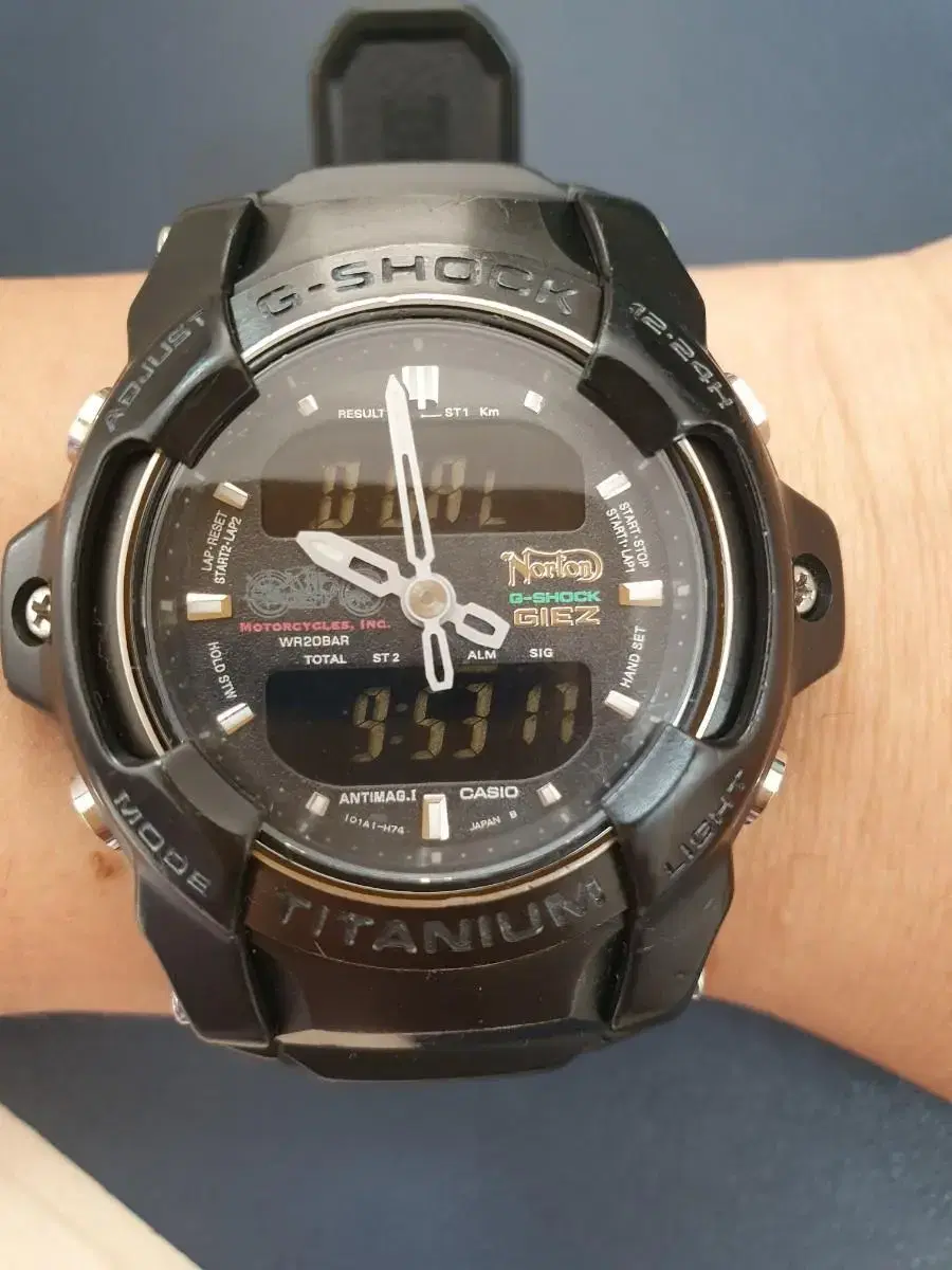 G shock discount giez titanium gs300